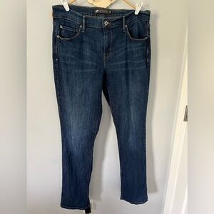 Levi’s 505 straight leg jeans ~ 10